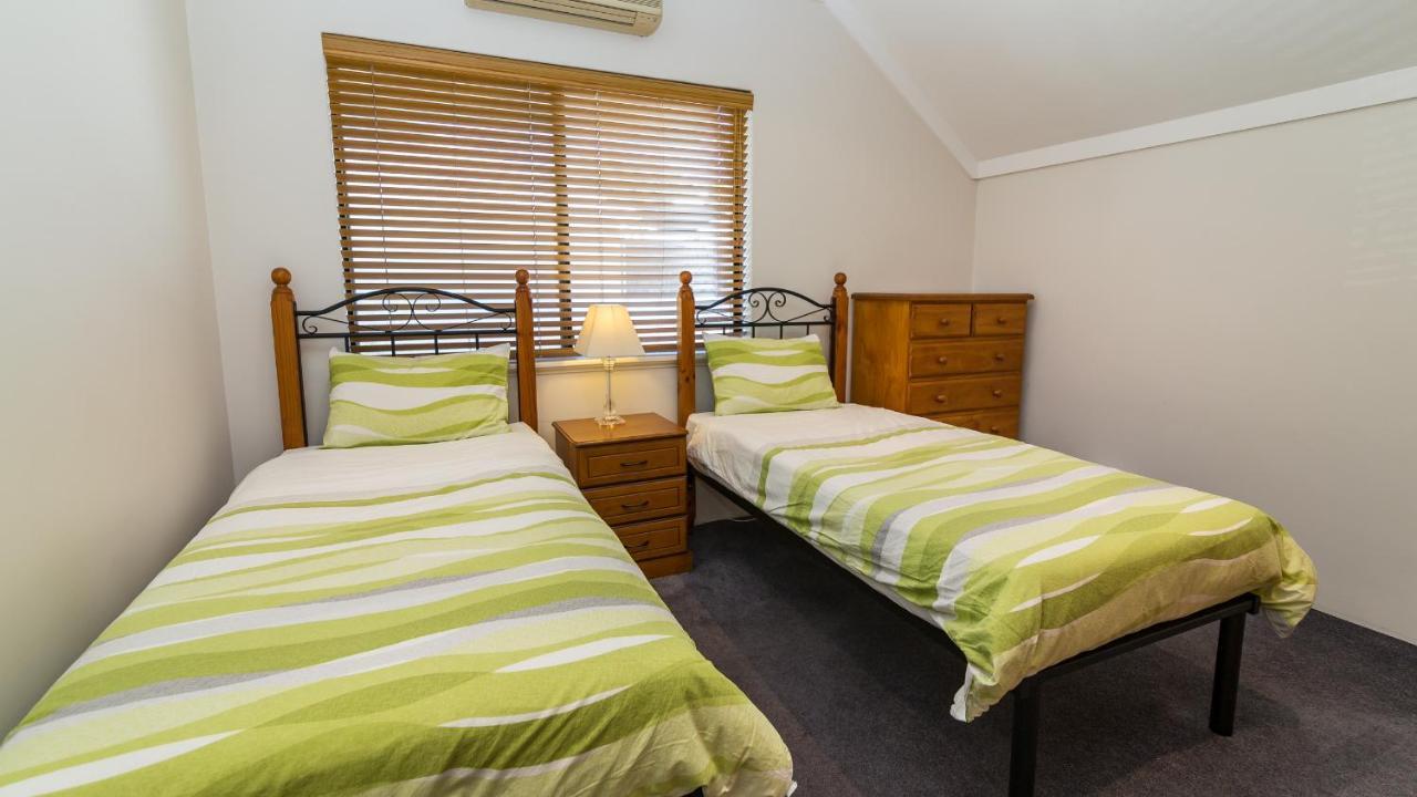 Dowler Apartments Subiaco Perth Room photo